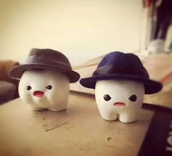 子乳牙掉了别再傻傻丢了,储存下来可救命!